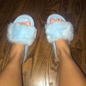 Blue fuzzy slippers urban outfitters